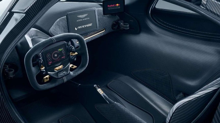 Aston Martin Valkyrie interieur